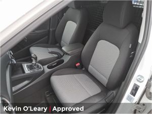 Hyundai Kona Comfort Mild Hybrid Commercial - Image 4