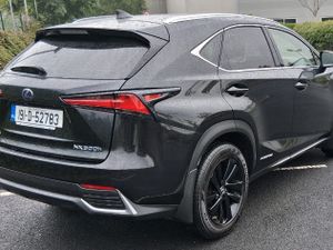 2019 LEXUS NX 300H 2.5 SPORT 4WD HYBRID - Image 2