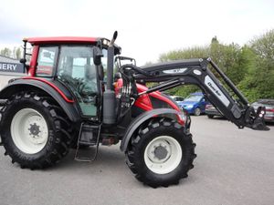 Valtra N103 c/w Quicke G3s Loader - Image 3