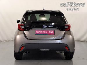 Toyota Yaris 1.5 Hybrid 2 Tone - Image 4