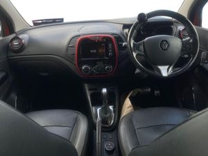Renault Captur dCi 90 S S Signature Auto - Image 2
