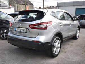 Nissan QASHQAI 1.5 DSL - Image 2