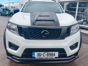 Nissan Navara Tekna - Image 4