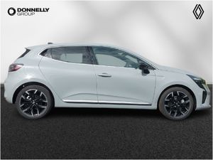 Renault Clio Hatchback Techno - Image 3