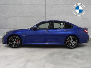 BMW 3-Series 330e M Sport Saloon - Image 4