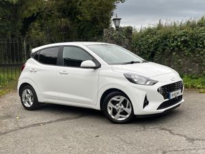 Hyundai i10 Deluxe - Image 3