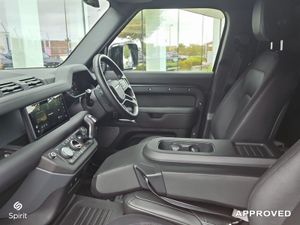 Land Rover Defender 3.0 D SE X-dynamic SE 3 Seat - Image 4