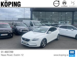 Volvo V40 D2 MOMENTUM EDITION // HIGH SPEC // LEAT - Image 4