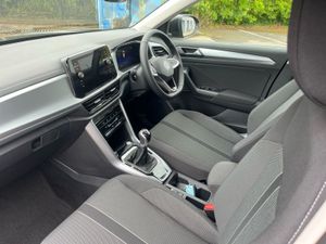 Volkswagen T-Roc Edition 75 2.0tdi 116HP Manual - Image 3