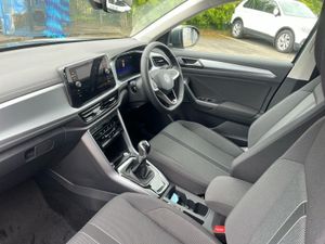Volkswagen T-Roc Edition 75 2.0tdi 116HP Manual - Image 3