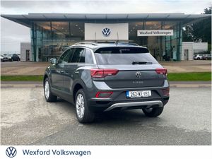 Volkswagen T-Roc Edition 75 2.0tdi 116HP Manual - Image 4