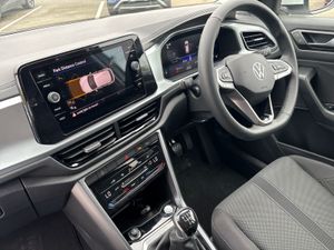 Volkswagen T-Roc Edition 75 2.0tdi 116HP Manual - Image 3