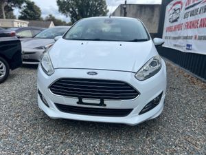 Ford Fiesta **2015** - Image 3