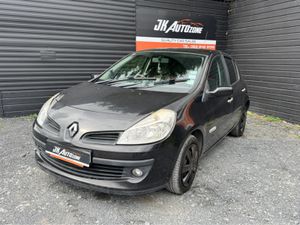 Renault Clio 1.2 RIPCURL 5DR 16V - Image 3