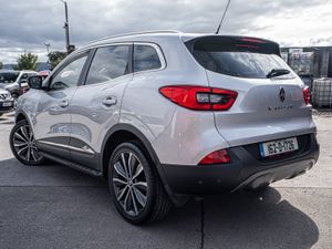 162 Kadjar 1.5d Automatic/High spec/1yr warranty - Image 2