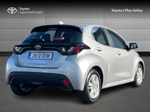 Toyota Yaris Yaris Hybrid 115 Luna - Image 2