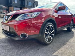 2015 Nissan Qashqai 1.5 Diesel LUXURY TRIM - Image 3