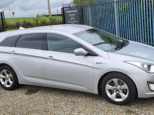 Hyundai i40 2015 long tax and test - Image 2