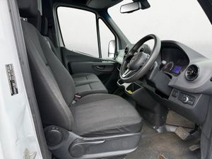 2020 Mercedes-Benz Sprinter Fridge Box Van Auto - Image 4