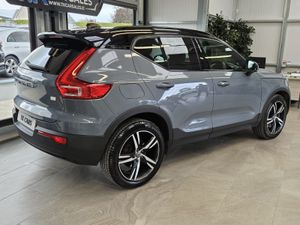21VOLVO XC40  R-DESIGN PRO 1.5 HYBRID 210 BHP T4 - Image 4