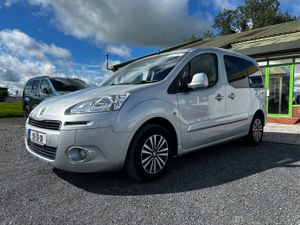 Wheelchair Car *Automatic* - Image 3
