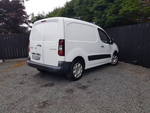 PEUGEOT PARTNER VAN .. 3 SEATS.. NEW TEST - Image 4