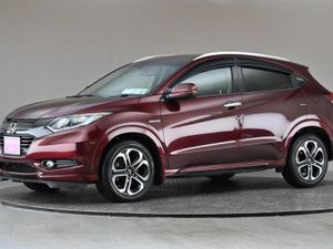 Honda Vezel 1.5 Hybrid Auto  half Leather reverse - Image 4
