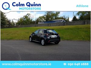 Toyota Yaris Luna 1.0 Petrol Manual - Image 4