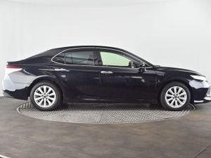 Toyota Camry 2.5 Hybrid  reverse Cam privacy Glas - Image 2