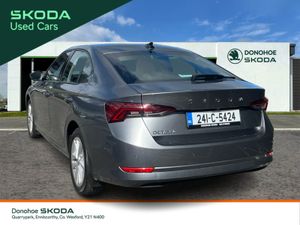 Skoda Octavia Octavia AMB 2.0tdi 115HP DSG - Image 4