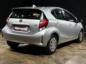 Toyota Aqua 1.5 HYBRID AUTOMATIC - HEATING / AC CO - Image 4