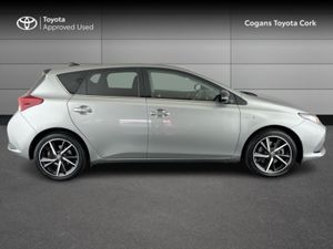 Toyota Auris AURIS HYBRID LUNA SPORT - Image 3
