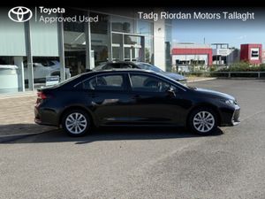 Toyota Corolla LUNA SALOON HYBRID **** LOW MILEAGE - Image 3
