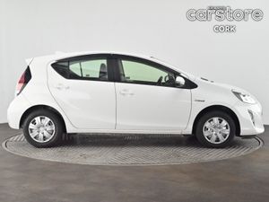 Toyota Aqua 1.8 Hybrid - Image 3