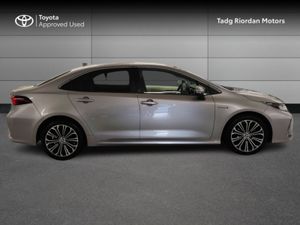 Toyota Corolla HYBRID LUNA SP SPORT 4DR AUTO - Image 3