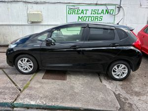 Honda Fit DAA-GP5 1.5 petrol hybrid automatic - Image 3
