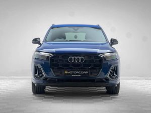 Audi Q7 S LINE 55 TFSI E QUATTRO - Image 2