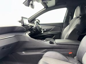 Peugeot 3008 1.5hdi Allure Auto  just IN   105 P/W - Image 4
