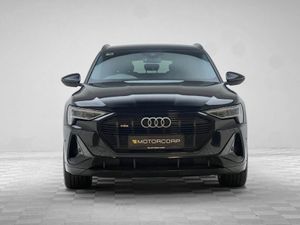 Audi e-tron QUATTRO BLACK EDITION - Image 2