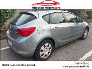 Opel Astra NCT 02-26 1.4 I 100PS 5DR - Image 4