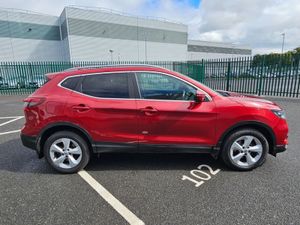Nissan Qashqai 1.2 PETROL, AUTOMATIC, PAN ROOF, NE - Image 3
