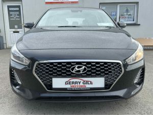 Hyundai i30 SE CRDI 5DR - Image 2
