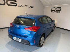 Toyota Auris 1.4 D-4D TERRA - Very Clean - new NCT - Image 3