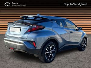 Toyota C-HR HYBRID SPORT // REAR CAMERA // BLUETOO - Image 2