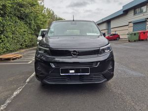 OPEL COMBO/2025/AUTO/WHEELCHAIR ACCESS/TAXI SPEC - Image 3