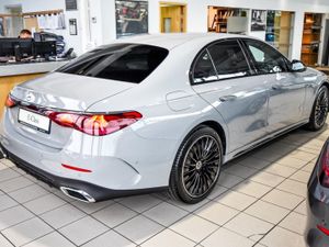 Mercedes-Benz E-Class E300de AMG Plus Night Pack - Image 4