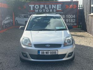 ==Ford Fiesta 2006//NEW NCT//SERVICED//SUNROOF== - Image 4