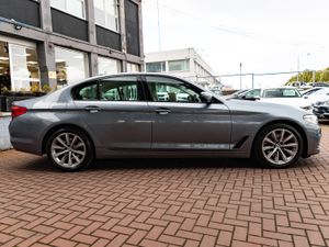 BMW 520D 2.0D LUXURY PLUS 4DR SALOON AUTOMATIC // - Image 2