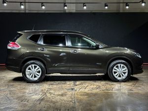 Nissan X-Trail SPACIOUS FAMILY SUV 2.0L PETROL SEL - Image 3