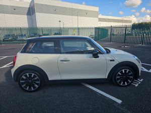 Mini Cooper COOPER, 1.5 PETROL, LOW MILEAGE, FINAN - Image 3